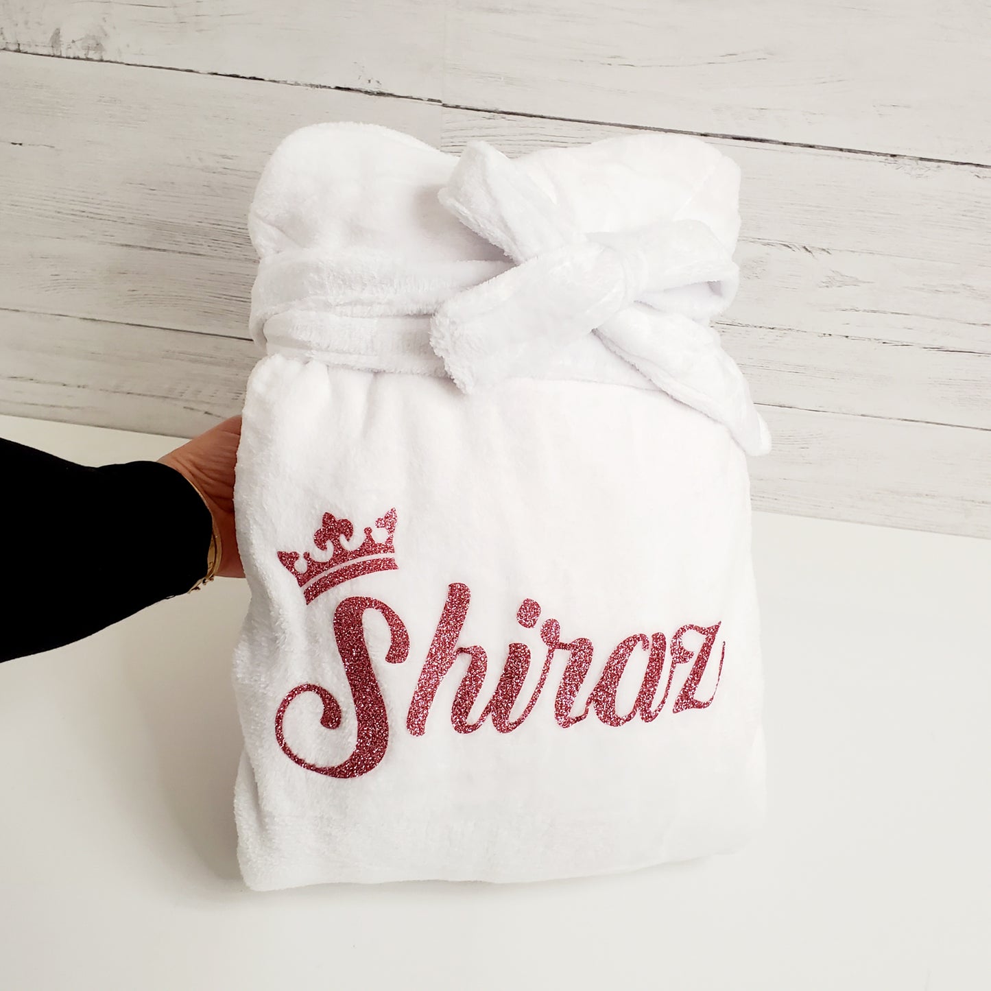 Custom white hands towels - pack of 4