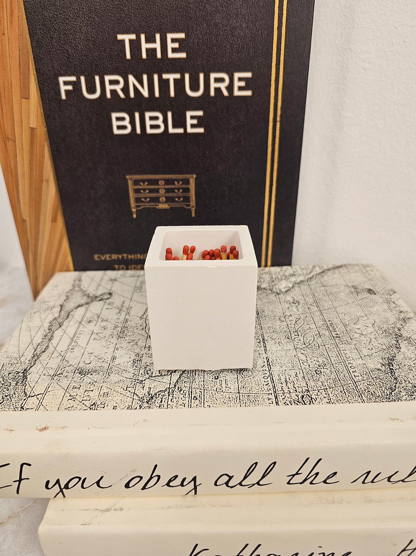 Boken Design matches Holder